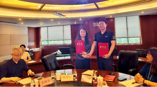 學會與重慶陸海傳媒簽署戰(zhàn)略合作協(xié)議深化教育出版與職教領域協(xié)同發(fā)展
