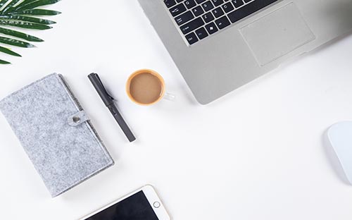 云南省成人高考成績(jī)?nèi)绾尾樵?xún)？