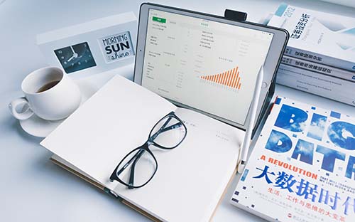 自考的畢業(yè)證書由誰頒發(fā)？