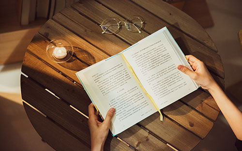 自考一年內(nèi)能拿到證書嗎?