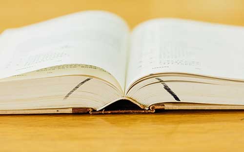 自考英語二應(yīng)該從哪里入手復(fù)習(xí)？