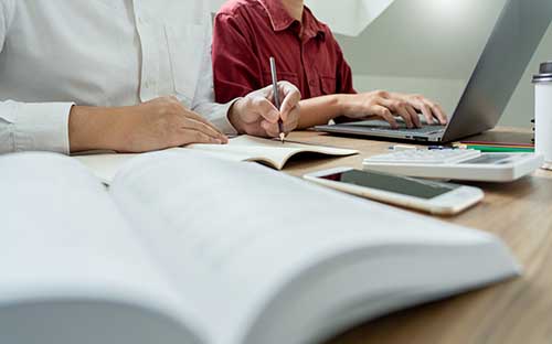 財(cái)務(wù)管理專業(yè)本科自考要考哪些科目？