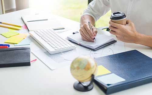 自考需要去學(xué)校上課嗎? 自考需要去學(xué)校上課嗎?