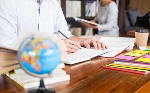 成人高考考書上的內(nèi)容嗎？