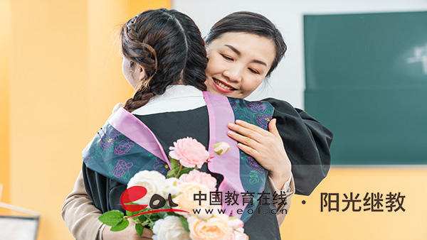 大連自考畢業(yè)證怎么申請(qǐng)？什么時(shí)候申請(qǐng)？