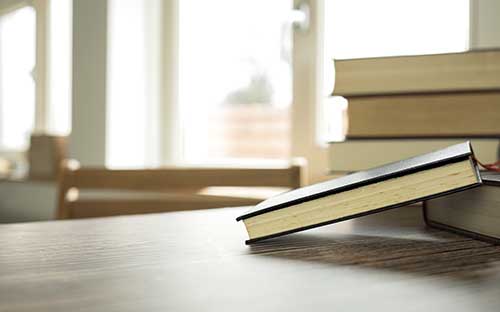 成人高考專升本需要買書嗎？不看書能過(guò)嗎？