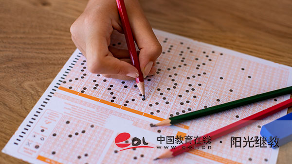 自考報名需要本人到場嗎？換專業(yè)須知有哪些？