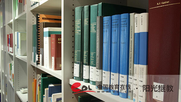 成人自學(xué)考試報(bào)名條件有哪些？推薦什么專業(yè)？