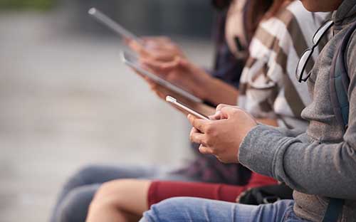 吉林成人高考報(bào)名材料有哪些？報(bào)名費(fèi)多少錢(qián)？