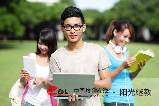 成人高考哪些專業(yè)比較好考？專業(yè)該怎么選擇？