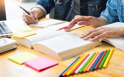 成人高考去哪里報(bào)名好呢？報(bào)名信息上傳錯(cuò)了怎么辦？