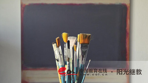 成人高考報(bào)名查詢的網(wǎng)站入口在哪里？怎么復(fù)習(xí)？