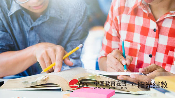 福建成人高考報(bào)名費(fèi)多少錢(qián)？需要滿(mǎn)足哪些條件？