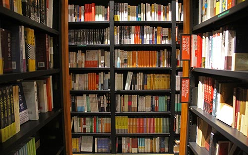 英國(guó)大學(xué)預(yù)科錄取學(xué)什么