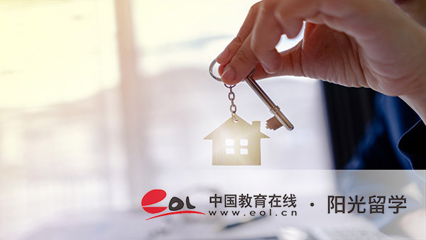 美國(guó)平面/視覺(jué)傳達(dá)設(shè)計(jì)專(zhuān)業(yè)本科留學(xué)費(fèi)用是多少錢(qián) 美國(guó)平面/視覺(jué)傳達(dá)設(shè)計(jì)專(zhuān)業(yè)本科留學(xué)費(fèi)用是多少錢(qián)