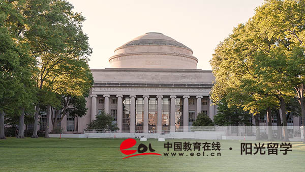 加拿大生成藝術(shù)專業(yè)研究生留學(xué)費(fèi)用是多少錢