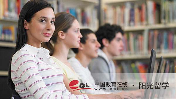 美國(guó)平面/視覺(jué)傳達(dá)設(shè)計(jì)專(zhuān)業(yè)本科留學(xué)有哪些條件 美國(guó)平面/視覺(jué)傳達(dá)設(shè)計(jì)專(zhuān)業(yè)本科留學(xué)有哪些條件