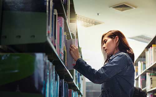 山東財經(jīng)大學國際本科班費用多少一年