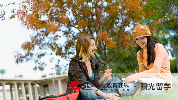 報名讀濟南大學3+2國際本科班學費多少錢