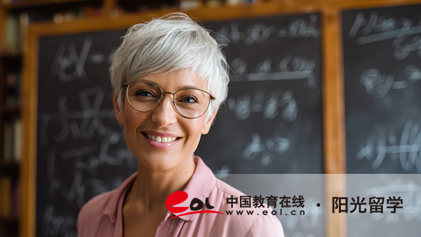 澳洲實驗藝術(shù)專業(yè)本科留學(xué)費用需要多少錢