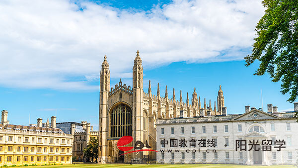 美國時尚傳播專業(yè)本科留學費用是多少錢 美國時尚傳播專業(yè)本科留學費用是多少錢