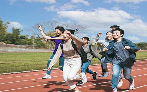 自考本科漢語言文學(xué)專業(yè)考哪幾門？就業(yè)前景如何？