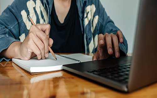 江西自考報名費多少錢？一次可以報幾門課程？