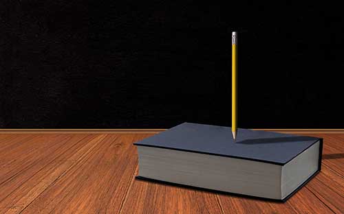 自考報名時間在幾月？學(xué)位證有用嗎？