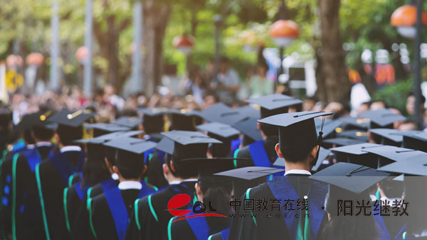 廣西自考英語(yǔ)專業(yè)考什么？怎么報(bào)名？